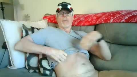 johnnyrocket12345678 online show from November 16, 2:22 pm