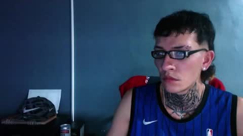 Snapshot of johnsonisaac94_ chatting on December 8, 5:29 am johnsonisaac94 online show from December 8, 5:29 am
