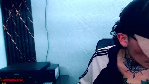Snapshot of johnsonisaac94_ chatting on February 27, 8:06 am johnsonisaac94 online show from February 27, 8:06 am