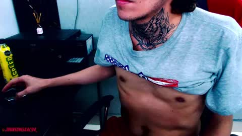 Snapshot of johnsonisaac94_ chatting on February 28, 8:42 am johnsonisaac94 online show from February 28, 8:42 am