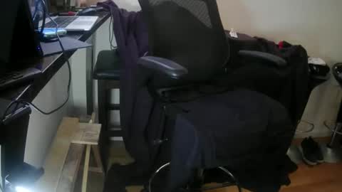 johntylerr833 online show from December 13, 10:26 pm