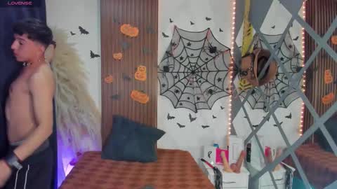 Snapshot of joji_spencer chatting on November 2, 4:04 am joji_spencer online show from November 2, 4:04 am