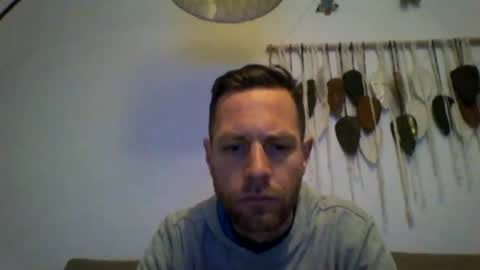 jojo19844 online show from December 22, 5:48 am