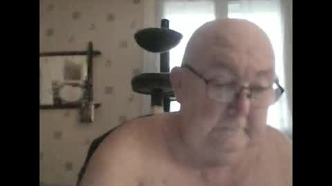 jojo60000529566 online show from December 5, 8:00 am