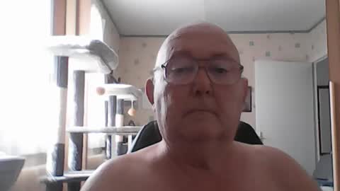 jojo60000529566 online show from June 29, 10:15 am