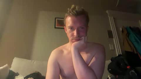 jojohalloran64 online show from May 15, 1:01 am