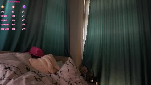 Snapshot of jojojoannaa chatting on July 20, 1:42 am Aurora online show from July 20, 1:42 am