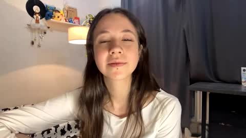 Snapshot of jolandamccammon chatting on June 1, 5:25 pm I am Joline ntmuLets hit 10 Thumbs Up together online show from June 1, 5:25 pm