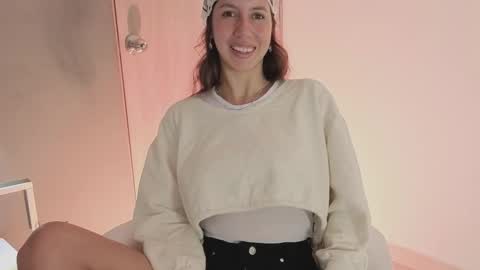 Snapshot of jolie_lov chatting on November 4, 1:54 pm jolie_lov online show from November 4, 1:54 pm