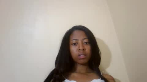 joliekah27 online show from November 17, 7:30 pm