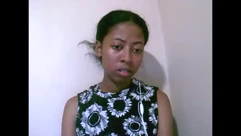 joliekah27 online show from April 29, 8:26 pm