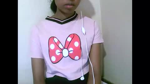 joliekah27 online show from April 30, 8:31 am