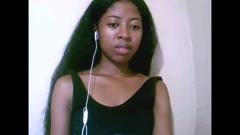 Snapshot of joliekah27 chatting on May 3, 11:00 pm joliekah27 online show from May 3, 11:00 pm