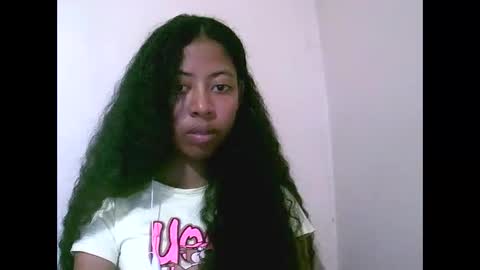 Snapshot of joliekah27 chatting on May 7, 7:36 am joliekah27 online show from May 7, 7:36 am