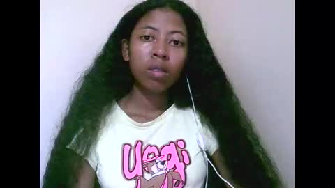 Snapshot of joliekah27 chatting on May 7, 7:41 pm joliekah27 online show from May 7, 7:41 pm