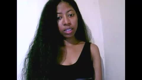 Snapshot of joliekah27 chatting on May 13, 7:22 pm joliekah27 online show from May 13, 7:22 pm