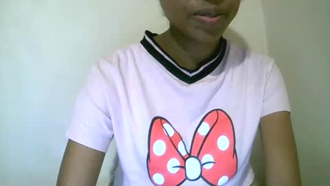 Snapshot of joliekah27 chatting on May 16, 10:01 am joliekah27 online show from May 16, 10:01 am