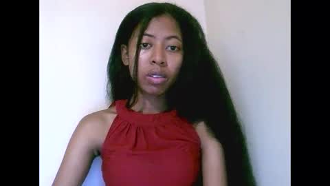 Snapshot of joliekah27 chatting on May 19, 6:53 am joliekah27 online show from May 19, 6:53 am