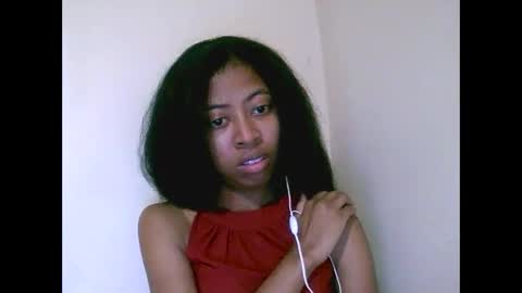 Snapshot of joliekah27 chatting on May 19, 8:15 pm joliekah27 online show from May 19, 8:15 pm