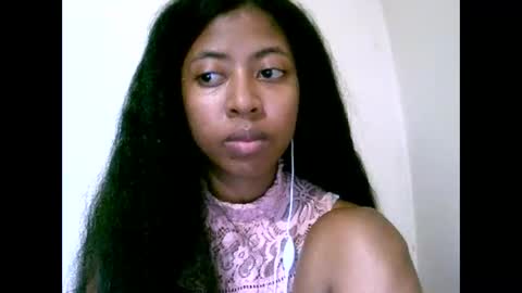 Snapshot of joliekah27 chatting on May 22, 9:53 pm joliekah27 online show from May 22, 9:53 pm