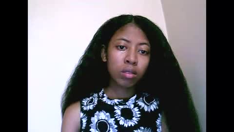 Snapshot of joliekah27 chatting on June 1, 7:21 am joliekah27 online show from June 1, 7:21 am