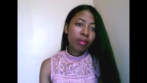 Snapshot of joliekah27 chatting on June 5, 6:57 pm joliekah27 online show from June 5, 6:57 pm