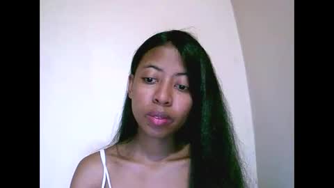 Snapshot of joliekah27 chatting on June 6, 7:02 am joliekah27 online show from June 6, 7:02 am