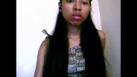 Snapshot of joliekah27 chatting on June 7, 7:17 pm joliekah27 online show from June 7, 7:17 pm