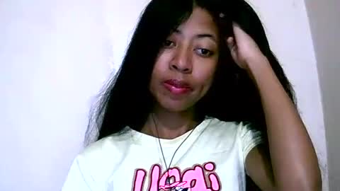 Snapshot of joliekah27 chatting on June 16, 8:44 pm joliekah27 online show from June 16, 8:44 pm