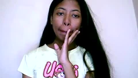 Snapshot of joliekah27 chatting on June 17, 8:54 pm joliekah27 online show from June 17, 8:54 pm