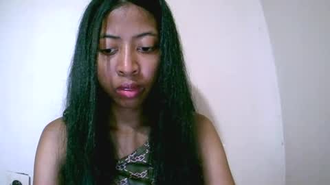 Snapshot of joliekah27 chatting on July 8, 8:02 pm joliekah27 online show from July 8, 8:02 pm