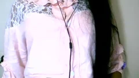 Snapshot of joliekah27 chatting on July 13, 9:34 am joliekah27 online show from July 13, 9:34 am
