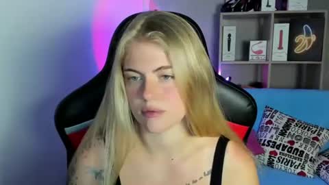 Snapshot of jolly_doll_ chatting on July 10, 3:55 am Jolly online show from July 10, 3:55 am