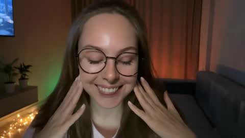 Snapshot of jolly_dollyy chatting on April 1, 9:12 pm jolly_dollyy online show from April 1, 9:12 pm