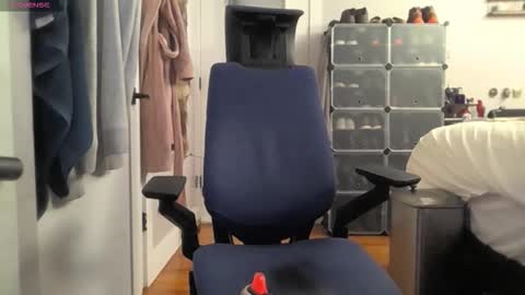 Snapshot of jomanf chatting on January 12, 8:19 am Mason online show from January 12, 8:19 am