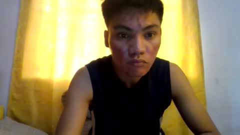 Snapshot of jomb176407 chatting on June 7, 12:59 am jomb176407 online show from June 7, 12:59 am
