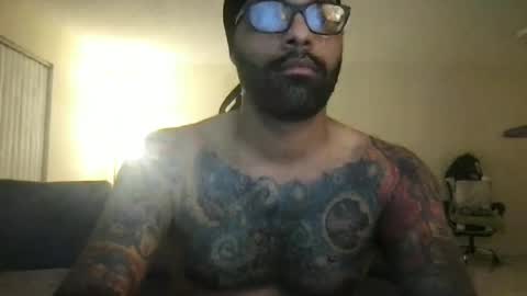 Snapshot of jon2h6k chatting on July 1, 12:34 am jon2h6k online show from July 1, 12:34 am