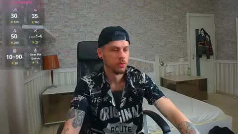 Snapshot of jonahshaw chatting on May 22, 4:41 am JonahShaw online show from May 22, 4:41 am