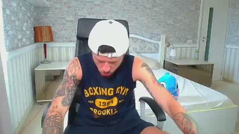 JonahShaw online show from July 20, 10:39 am