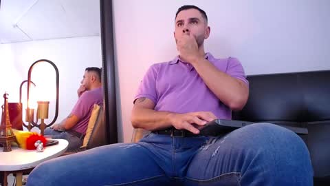Snapshot of jonas_beard1 chatting on December 13, 8:15 pm JONAS BEARD online show from December 13, 8:15 pm