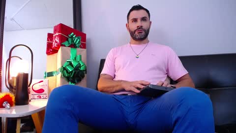Snapshot of jonas_beard1 chatting on December 28, 12:35 pm JONAS BEARD online show from December 28, 12:35 pm