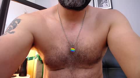 Snapshot of jonas_beard1 chatting on December 31, 1:36 am JONAS BEARD online show from December 31, 1:36 am