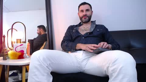 Snapshot of jonas_beard1 chatting on January 4, 11:06 pm JONAS BEARD online show from January 4, 11:06 pm