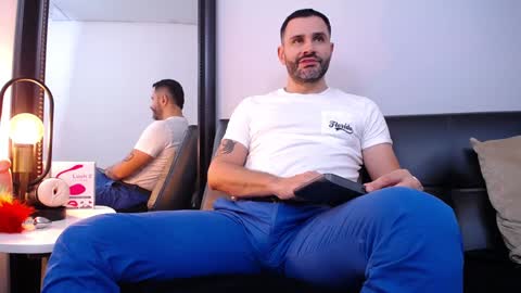 Snapshot of jonas_beard1 chatting on February 6, 6:56 pm JONAS BEARD online show from February 6, 6:56 pm