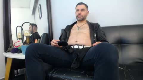 Snapshot of jonas_beard1 chatting on September 13, 7:35 pm JONAS BEARD online show from September 13, 7:35 pm