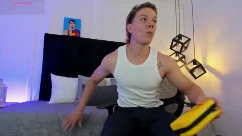 Jonathan Danielss  online show from March 4, 12:55 pm