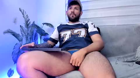 Jonathan RiversNew online show from December 2, 9:54 pm