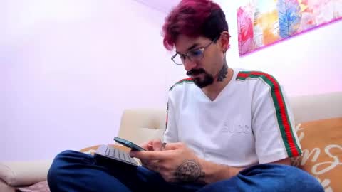 jonathan_sinn online show from May 29, 4:21 am