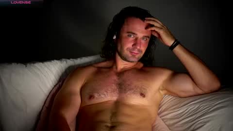 Snapshot of jonathanfranz123 chatting on January 5, 5:27 pm jonathanfranz123 online show from January 5, 5:27 pm