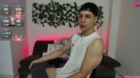 Instagram jonathanfit14 online show from January 3, 8:11 pm